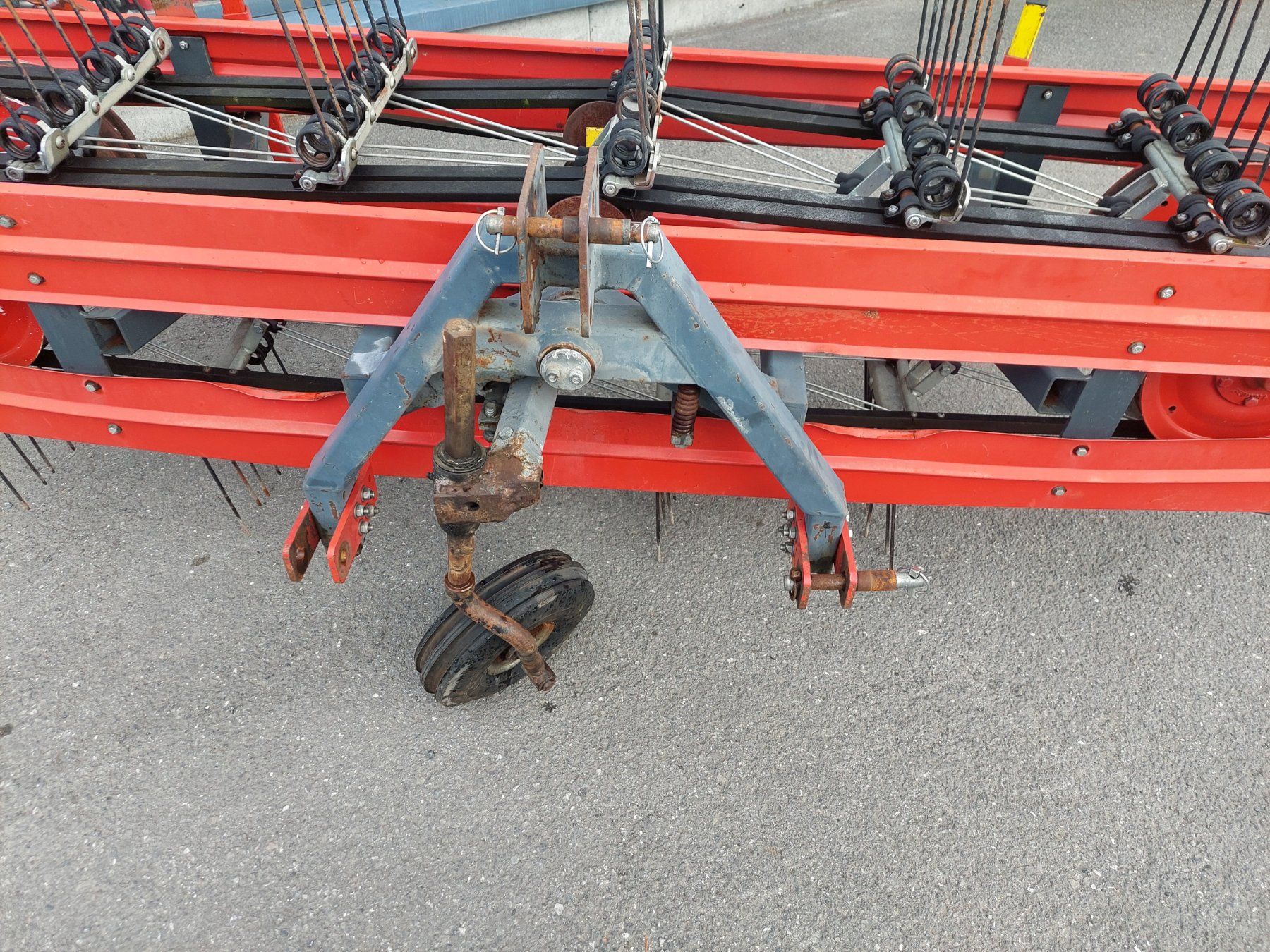 Raccolta foraggio grezzo: Bandheuer Bartholet 2.10m – Usato da Gams venduto da stoeckligams 3
