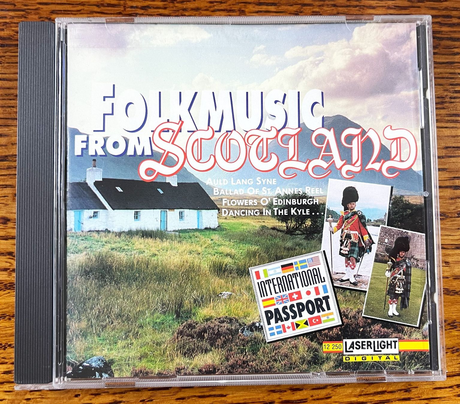 CD: Folkmusic From Scotland CD – Usato da Oftringen venduto da Vucki