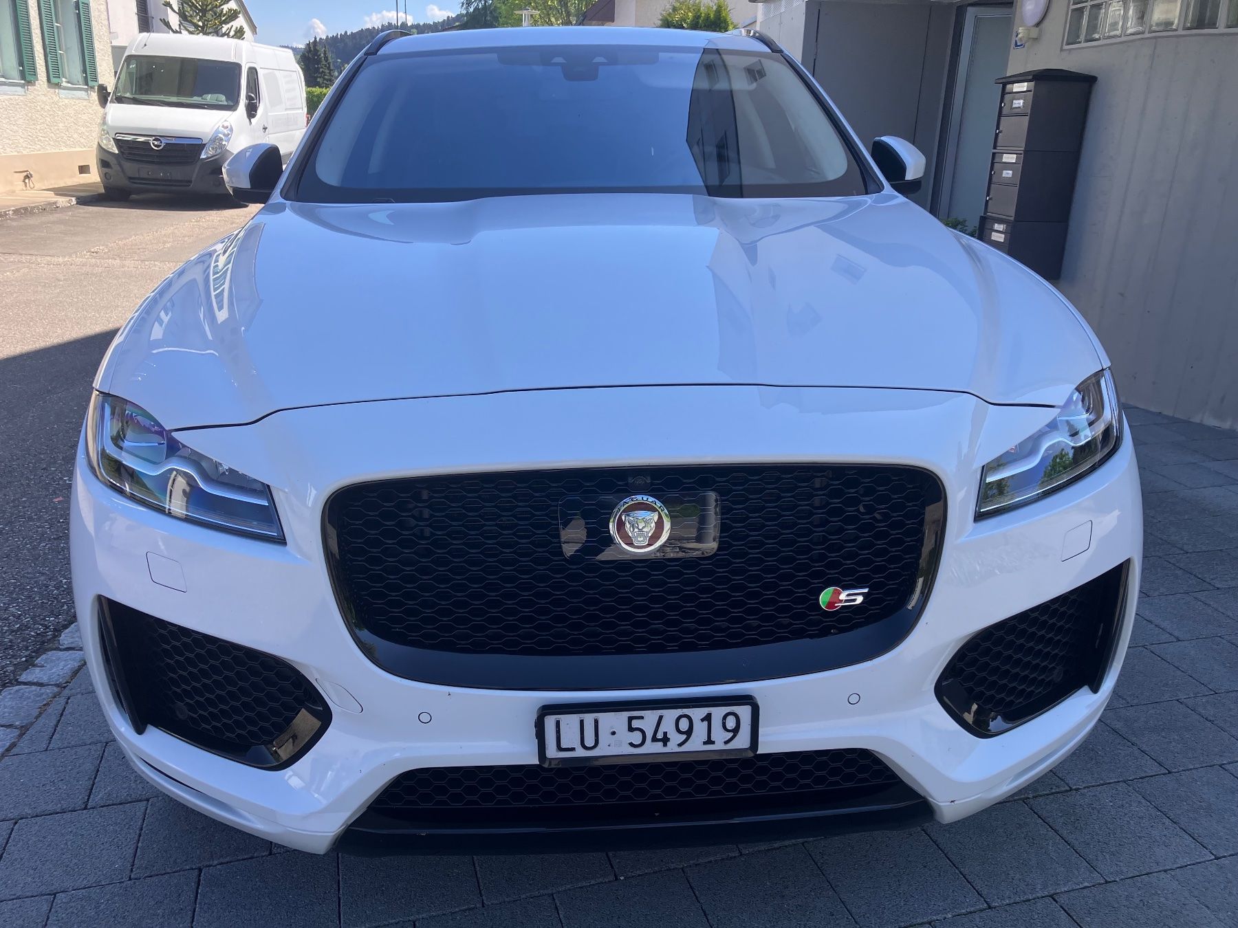 Jaguar Automobili: Jaguar f Pace S First Edition – Usato da Buchs LU venduto da Rnp 1