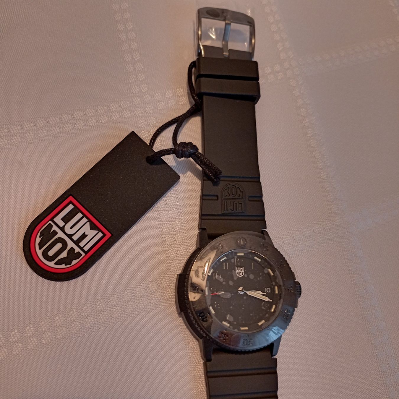 Luminox Orologi: Luminox Navy SEAL EVO Blackout neu – Nuovo e nell'imballaggio originale da Rapperswil SG venduto da WATCHTIMEBOX 4