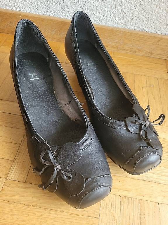 Damenschuhe: Pumps gr. 39 – Gebraucht aus Pfäffikon SZ von Mrs.Moneypenny
