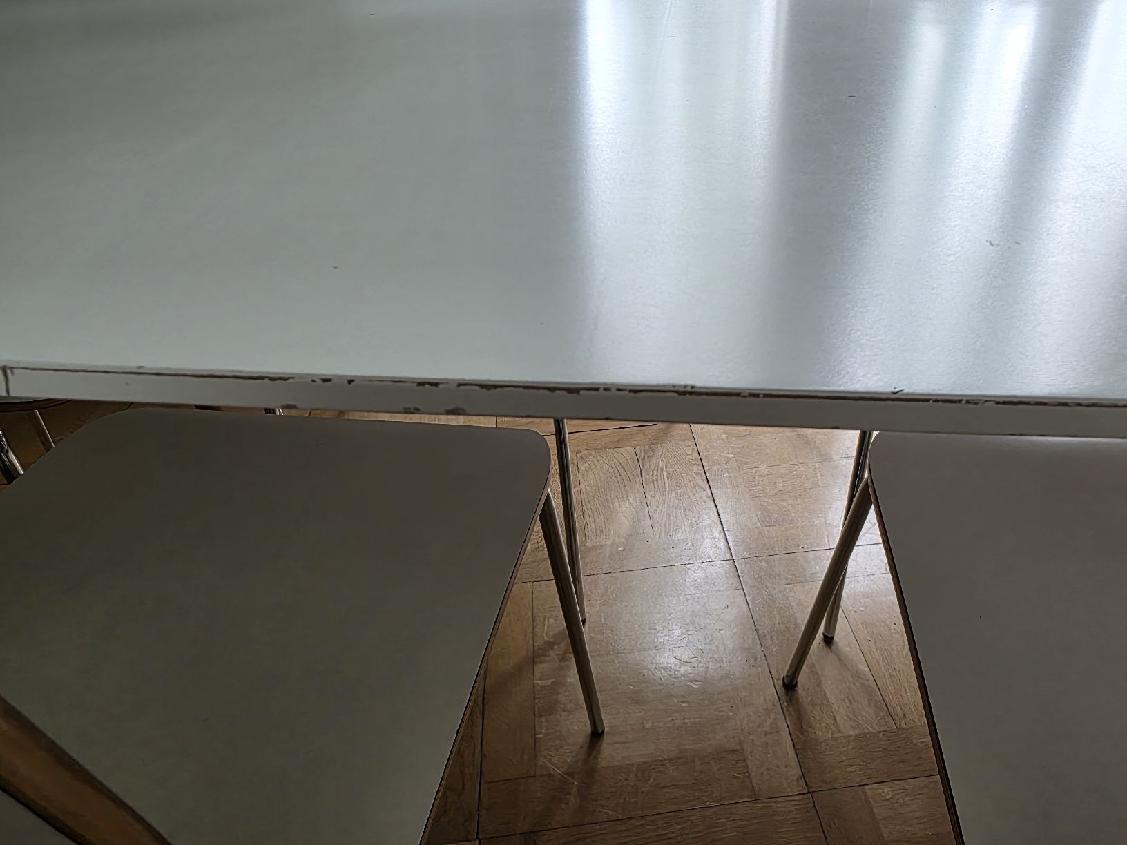 Set de table et chaises: Esstisch mit 6 Stühlen - weiss, Holz – D'occasion à Zürich par aez_25sd 4