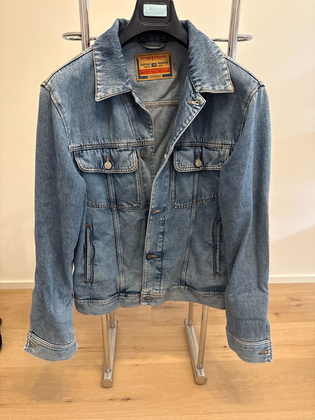 Diesel Giacche: Diesel Jeansjacke Gr. M – Usato da Fällanden venduto da ala_k7vk
