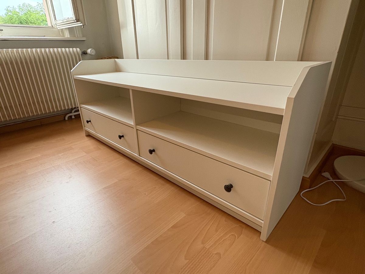 Ikea Meubles TV: Kommode – D'occasion à Dietikon par L-Jessica