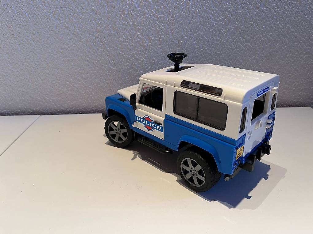 Giocattoli: 2 Bruder Jeep  – Usato da Gross venduto da Rocks1