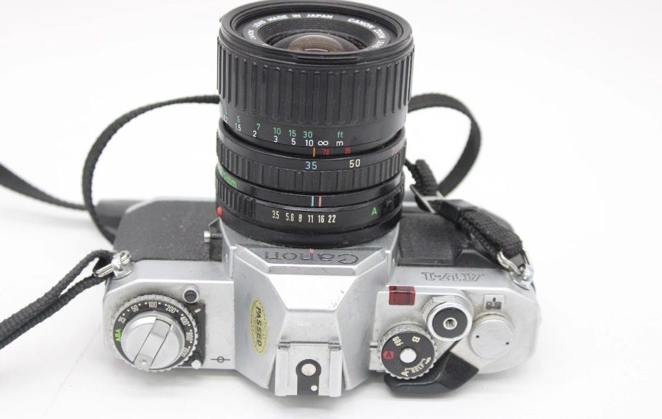 Canon Kamera: Canon AV-1 – Gebraucht aus Trimmis von tom_9b6x 4