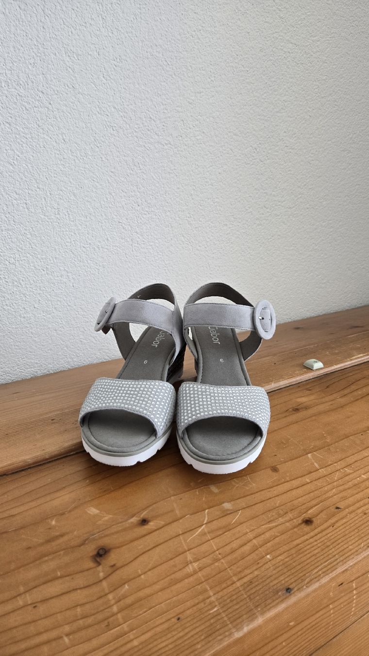 Gabor Scarpe da donna: Sandalen Gabor grau Grösse 6 – Nuovo (secondo la descrizione) da Wohlen AG venduto da Glueckspi8 1