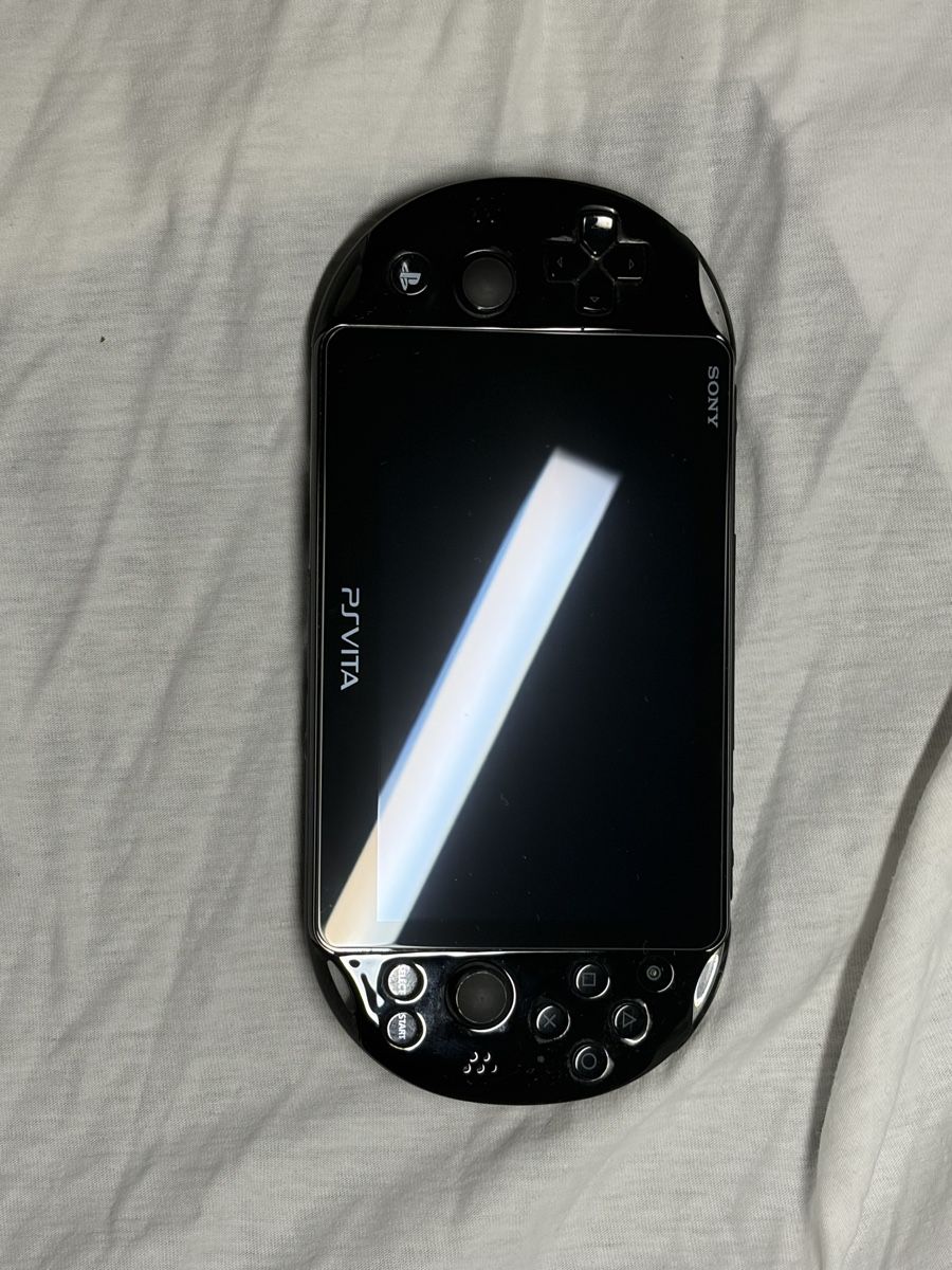 Sony Konsolen: PsVita 2000 Version - Jailbreak schon erledigt – Gebraucht aus Basel von iai_x6x7 3