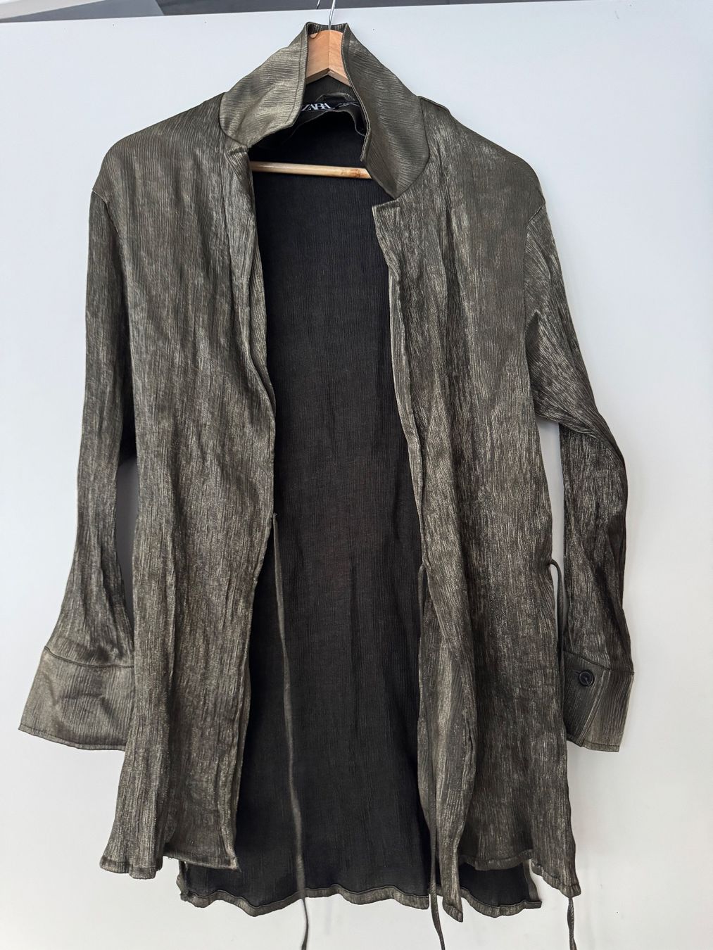 Zara Camicette: Bluse in Olivegrün – Usato da Rudolfstetten venduto da krach 1