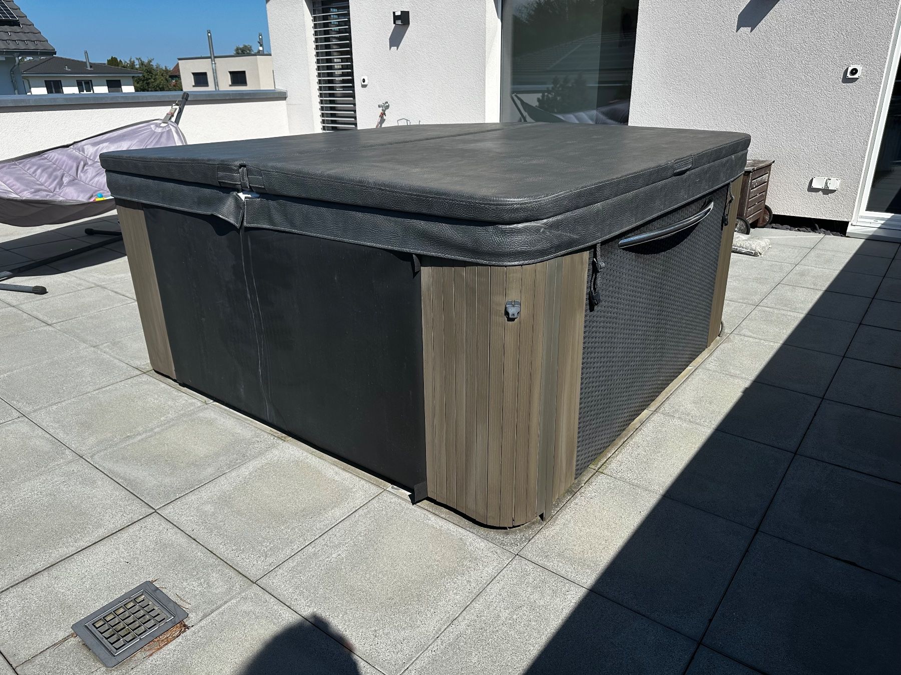 Whirlpool: Whirlpool Royal King – Gebraucht aus Dozwil von  5