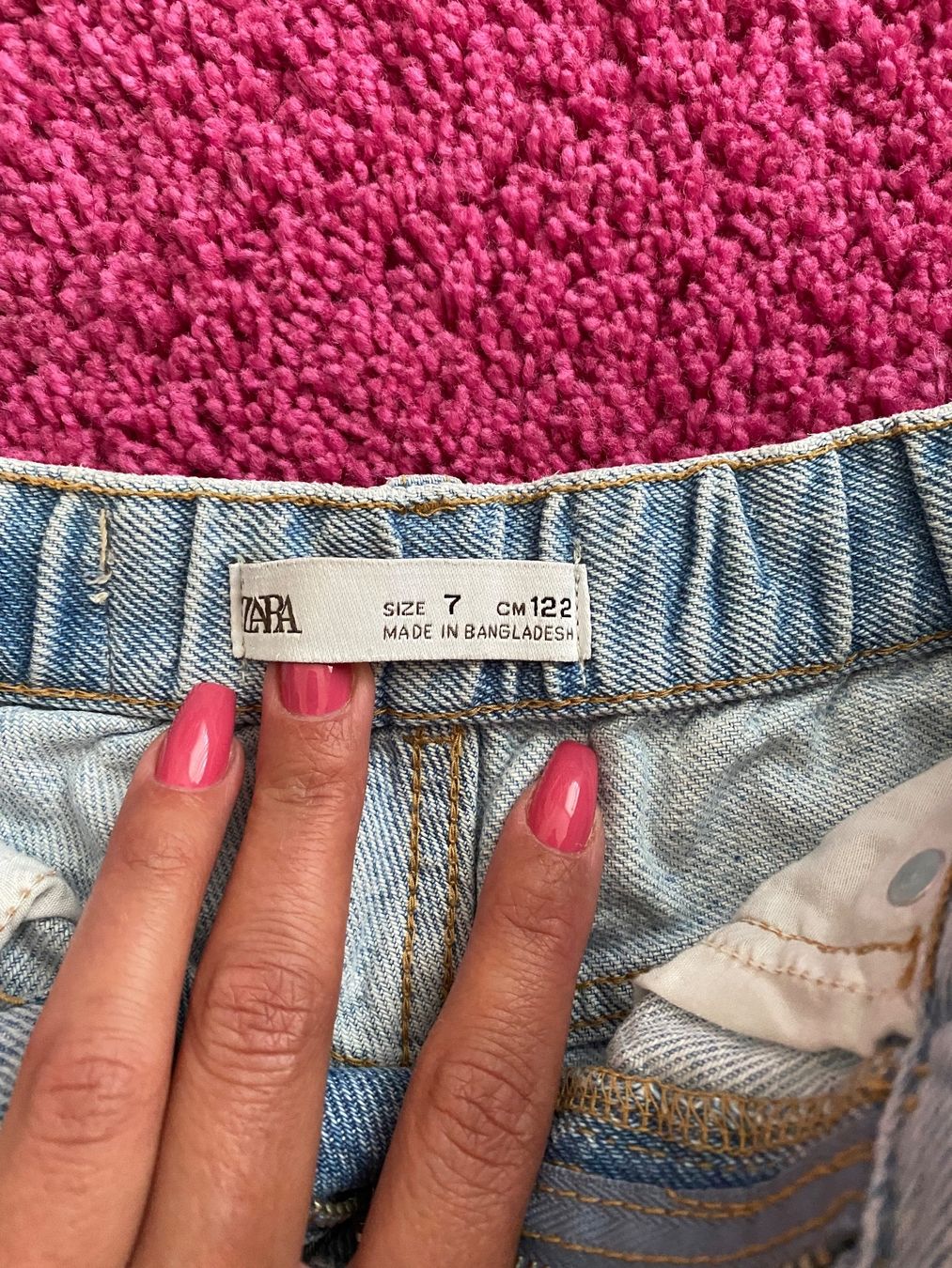 Zara Hosen: Kurze Hosen Mädchen Zara Gr. 122 – Gebraucht aus Winterthur von Baby117 1