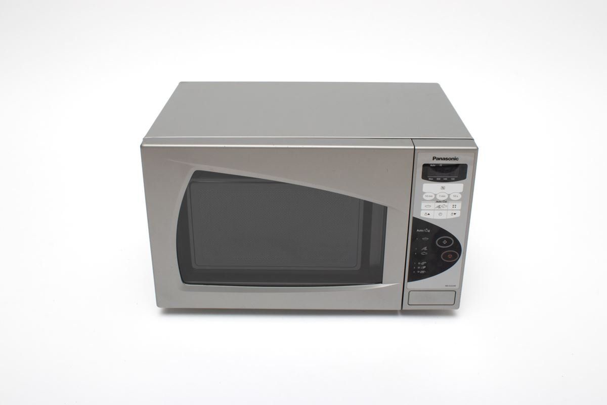 Elettrodomestici da cucina: PANASONIC Mikrowelle NN-E222M – Usato da Romanshorn venduto da Restwert_Romanshorn
