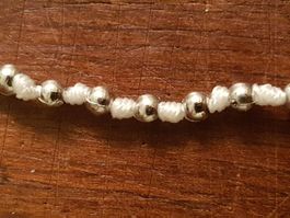 Armband zierlich stufenlos verstellbar weiss silberfarben