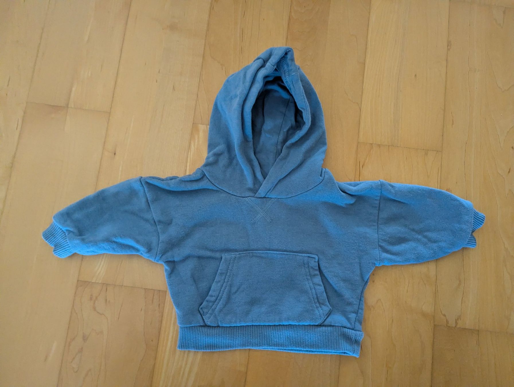 Pullover & Sweatshirts: Kleidung Set 3 Stück Pullover Baby Gr. 62 – Gebraucht aus Uster von matus.brlit 1