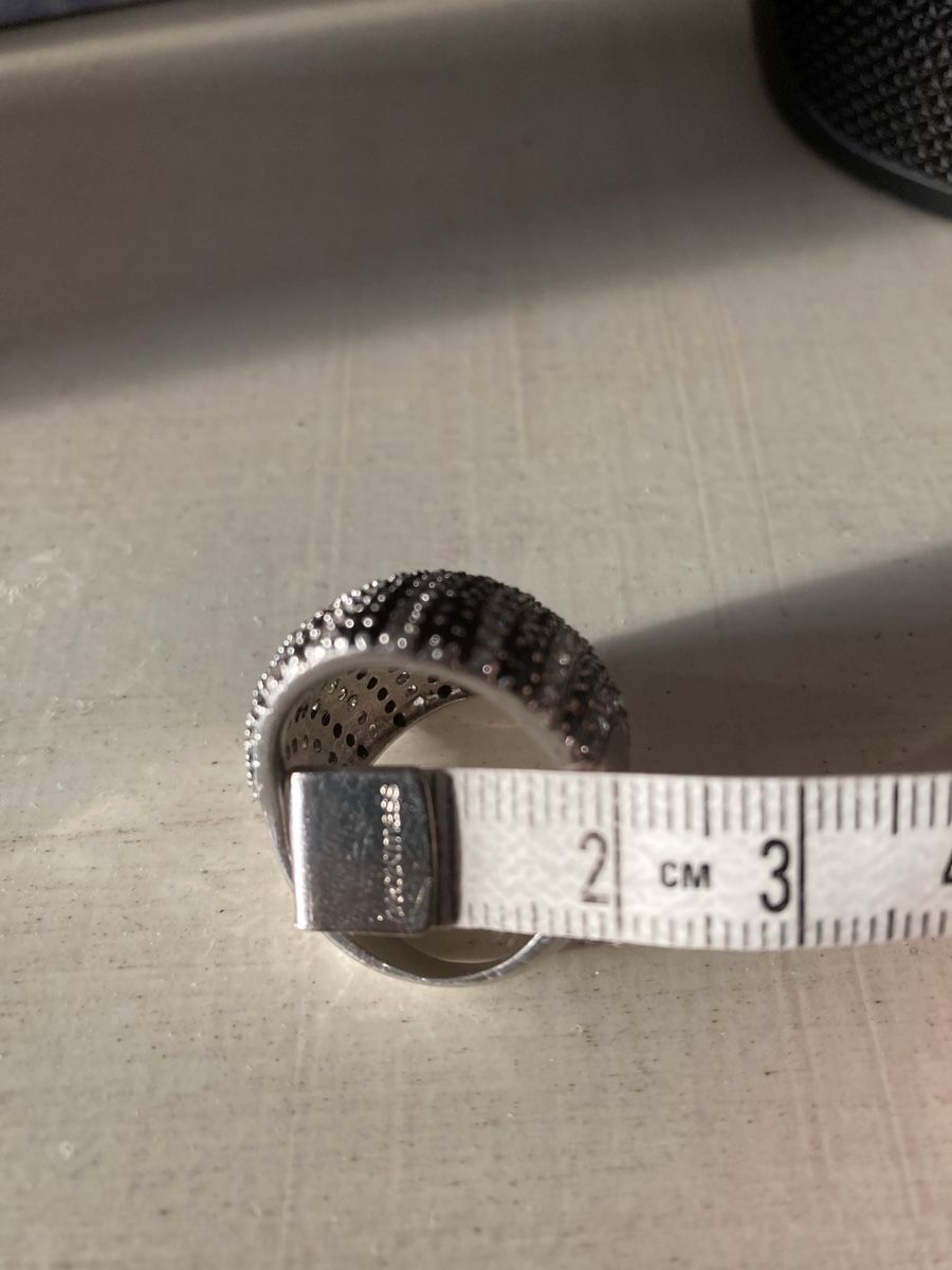 Anelli: Schöner Ring mit schwarzen und weissen Steinen – Usato da Zürich venduto da Timbera 1