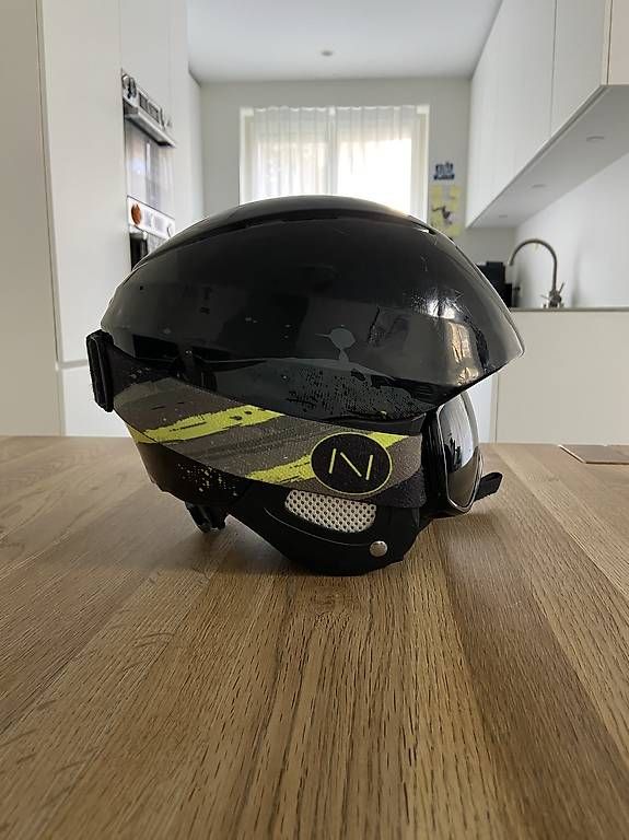 Helme: Kinder-Skihelm  – Gebraucht aus Chur von hoschi1984 2