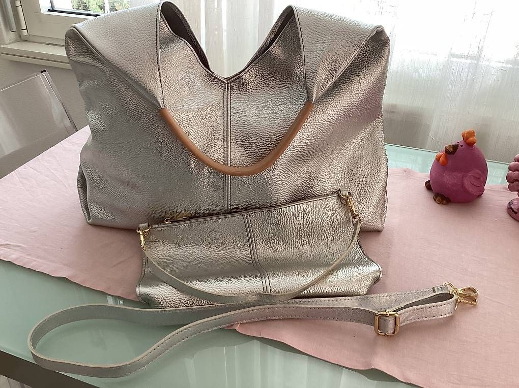 Taschen für Damen: Borsa argento – Gebraucht aus Minusio von dan_q7sp