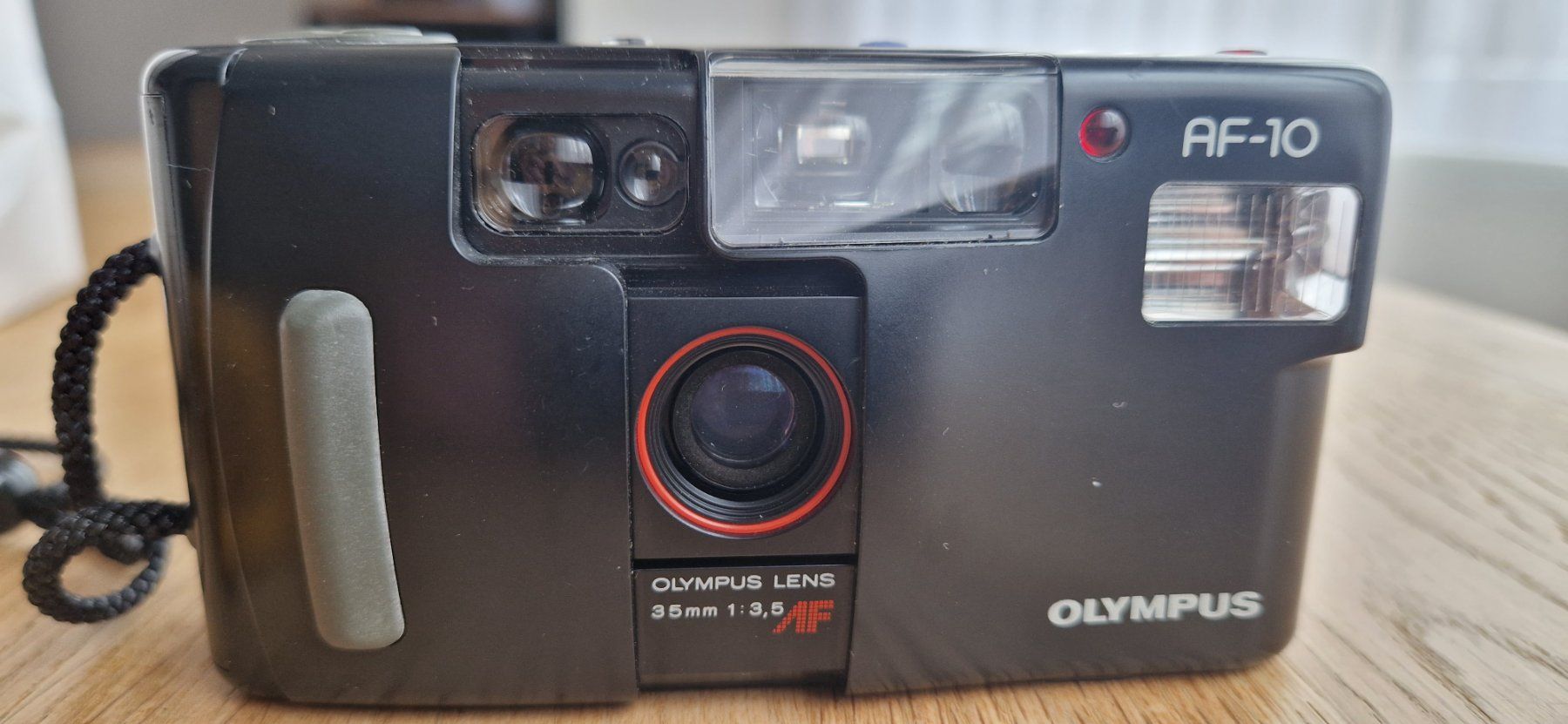 Olympus Fotocamera: Olympus AF-10 35mm Kompaktkamera – Usato da Zürich venduto da Lina049 1