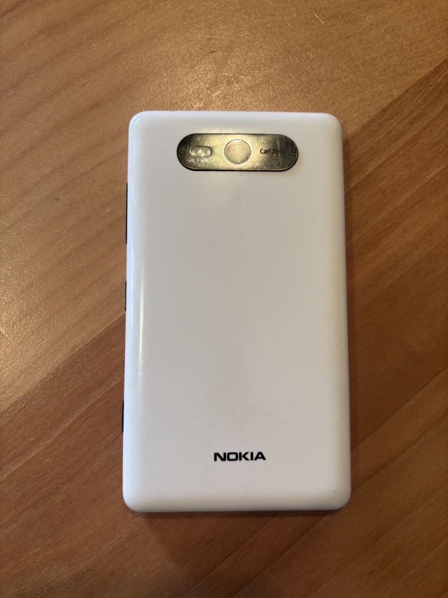 Nokia Handys / Smartphones: Nokia Lumia 820 – Gebraucht aus wenslingen von kulturseller 1
