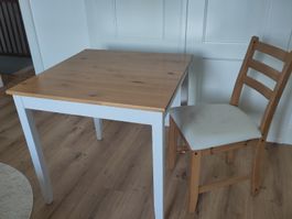 Ikea Arbeitstisch und Stuhl