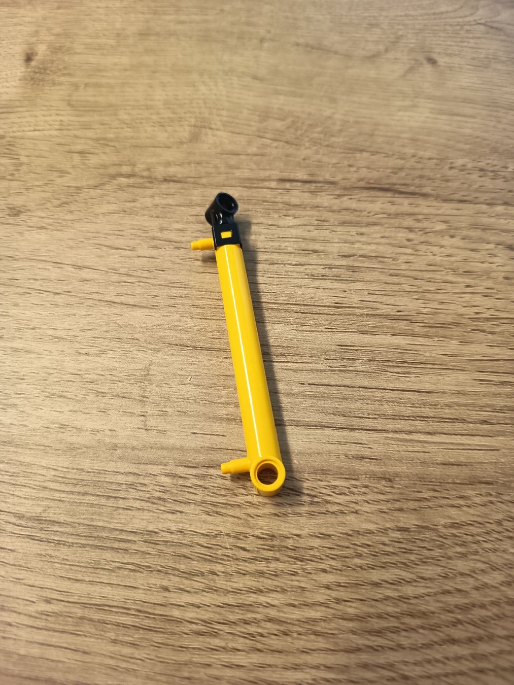 Lego Baukästen: LEGO Pneumatikzylinder. Dünn, Lang  – Gebraucht aus Frauenfeld von sveno666