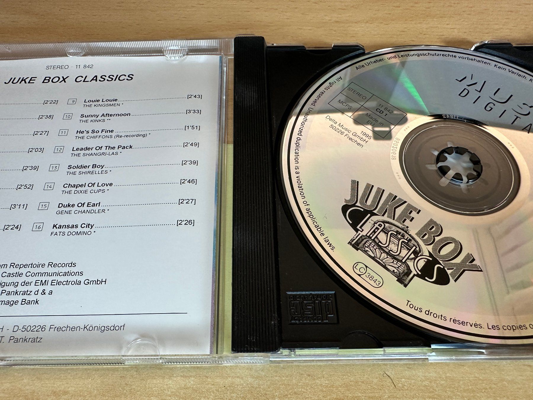 CD: Various – Juke Box Classics – Usato da Rikon im Tösstal venduto da Alpenmutz 2