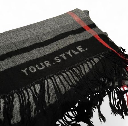 Schal mit «YOUR.STYLE.» Schriftzug – Grau/Schwarz/Rot