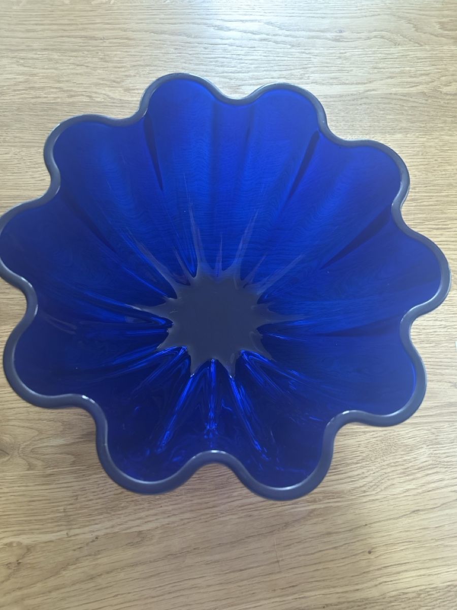 Villeroy & Boch Ciotole: Villeroy & Boch Schale , Cobaltblau, Blumenform – Usato da Herisau venduto da Renee30 1
