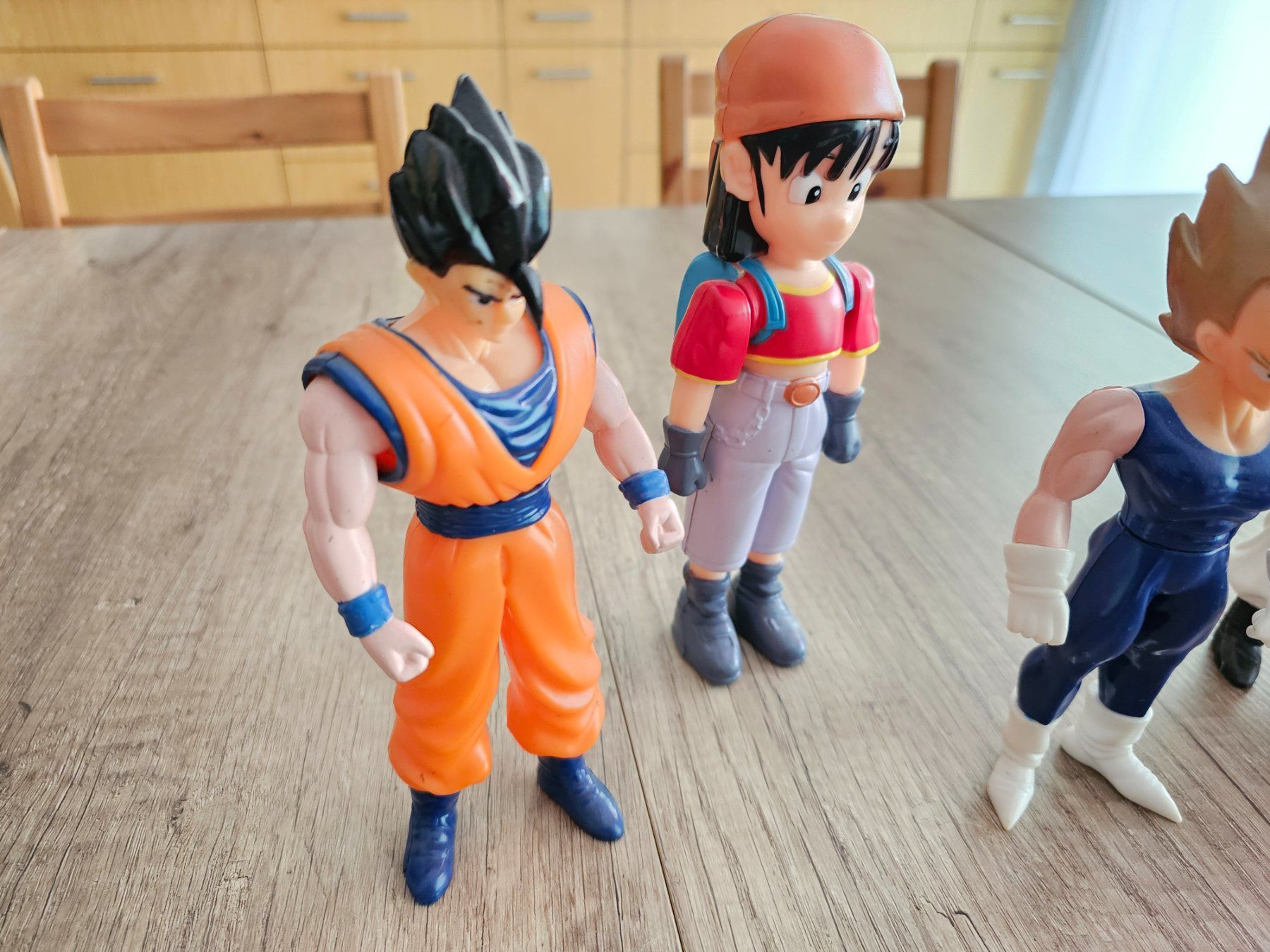 Figuren: Dragon Ball Figuren – Defekt aus Steg im Tösstal von msx14 3