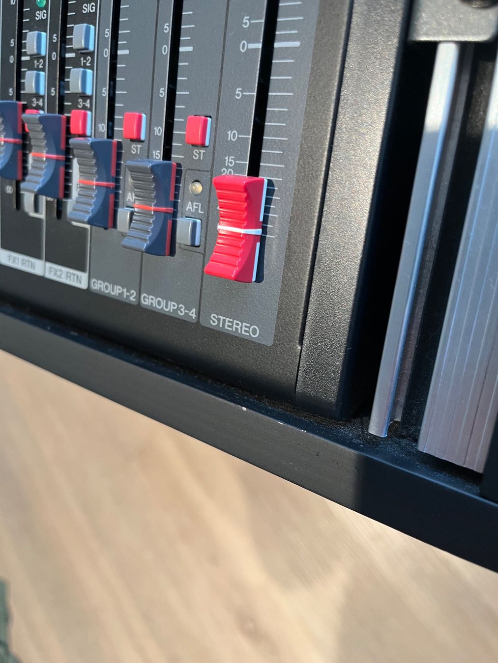 Apple Cover & Protezioni schermo: MGP 16X + Sessiondesk Alea Case – Usato da Mollis venduto da diligan 4