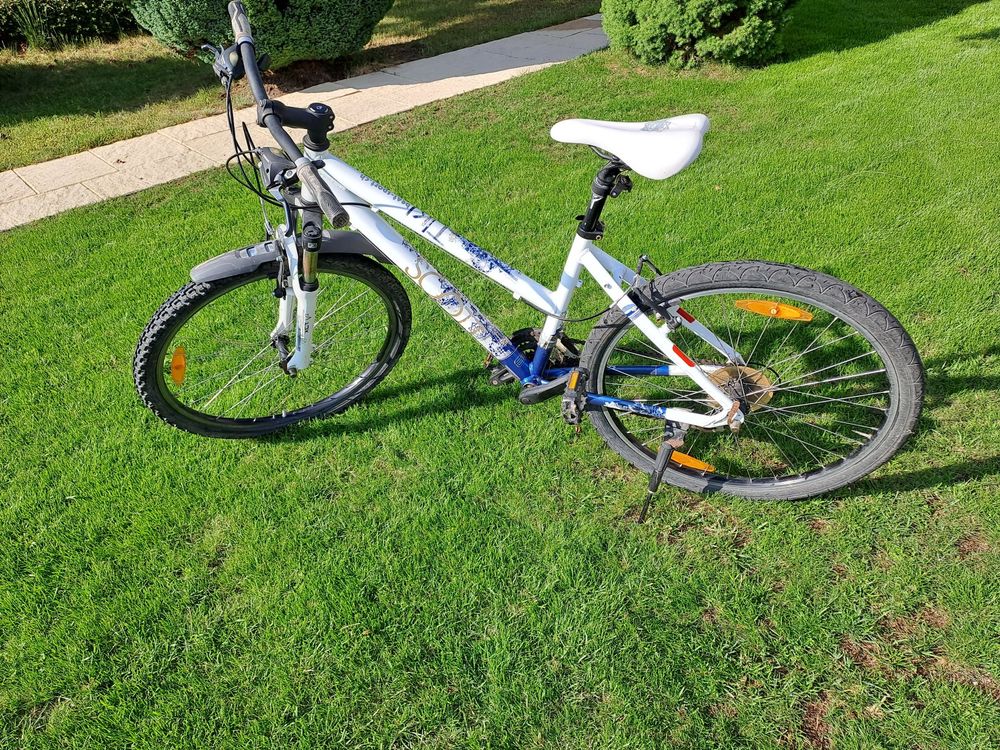 Scott Fahrrad weiss/ Vélo Scott blanc (Gebraucht) in Worben für CHF 35