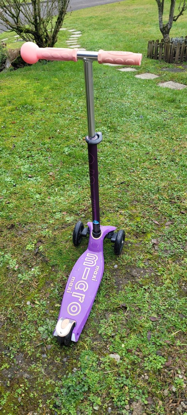 Micro Kickboard: Micro Maxi Purple Tretroller Trottinette – Usato da Niederlenz venduto da DaveDasWahnsinn 1