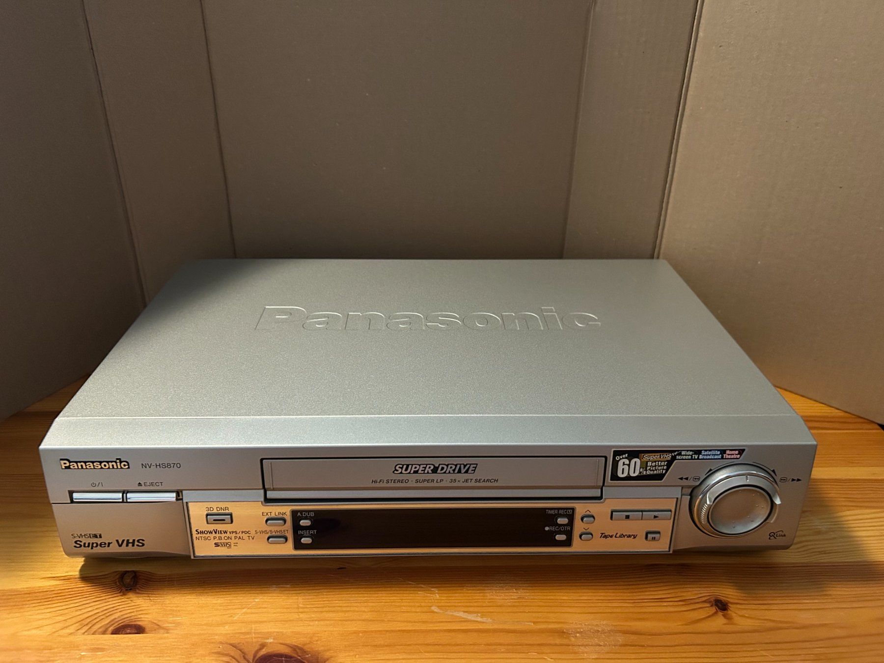 Panasonic Enregistreurs: Panasonic NV-HS870 Super VHS Rekorder – D'occasion à Bern par Fireblades 4