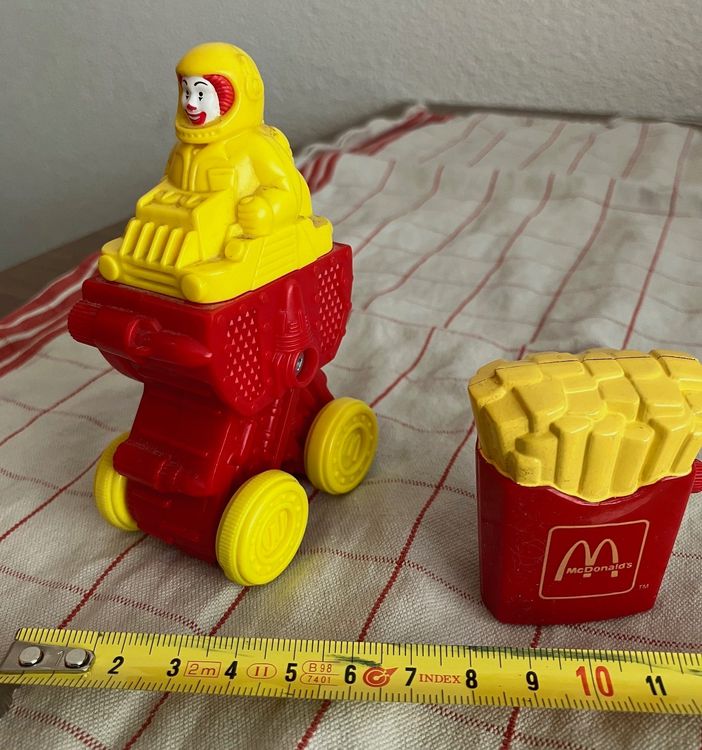 McDonalds Spielzeug Pommes und Ronald McDonald Comprare su Ricardo