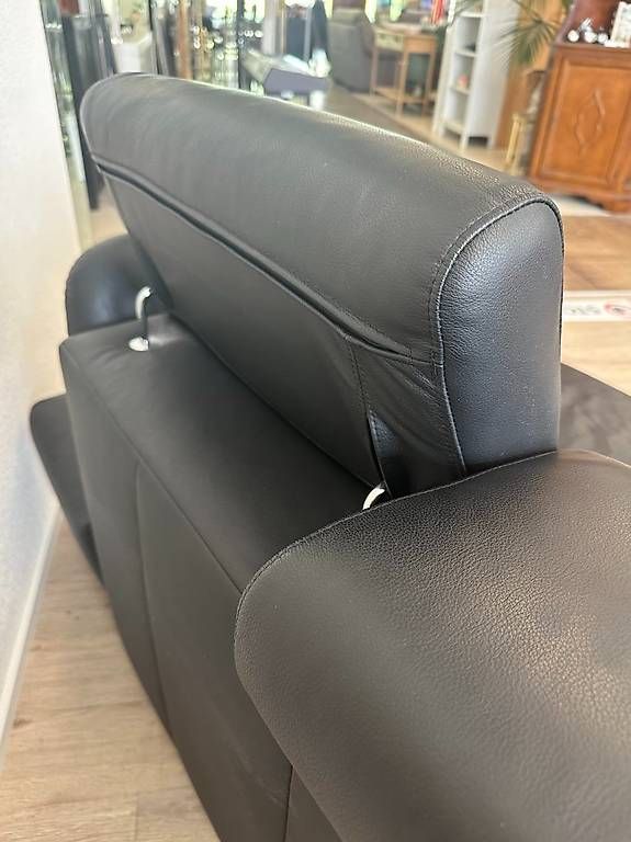 Divani: Modernes 2-Sitzer Sofa aus Kunstleder in Schwarz – Usato da Obernau venduto da Arche_Noah_Brocki 7