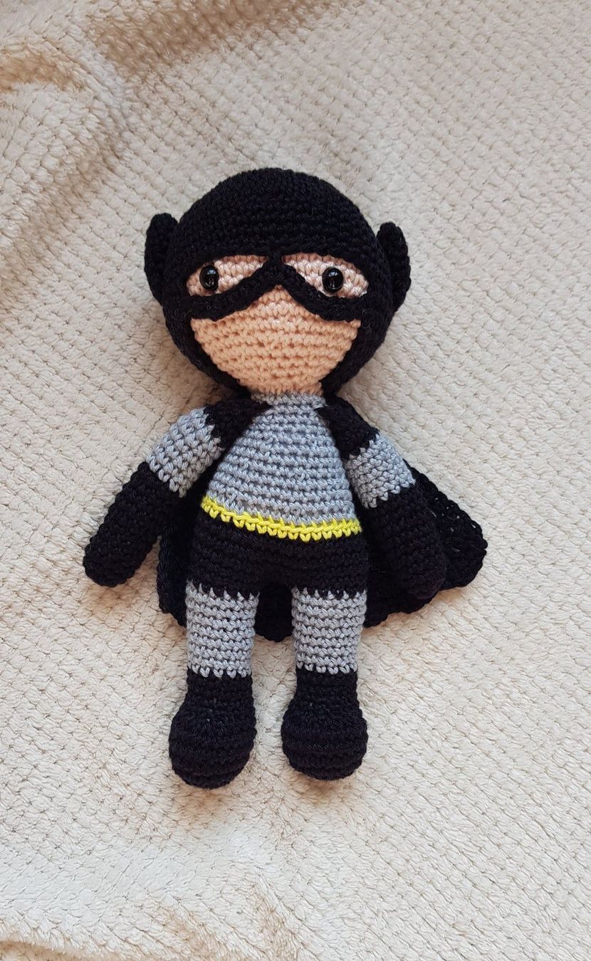 Bambole: Badman, Superhero, Amigurumi, Geschenk – Usato da Wiedlisbach venduto da 6433