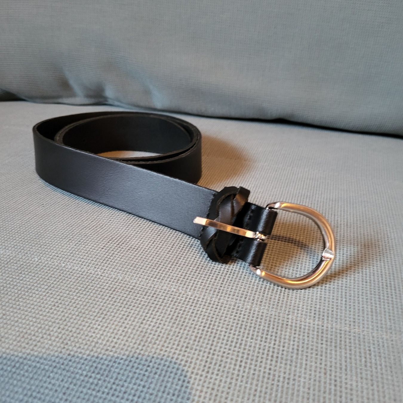 Cinture: Ceinture fine noire avec boucle argentée – Usato da Blonay venduto da tam_zx7g