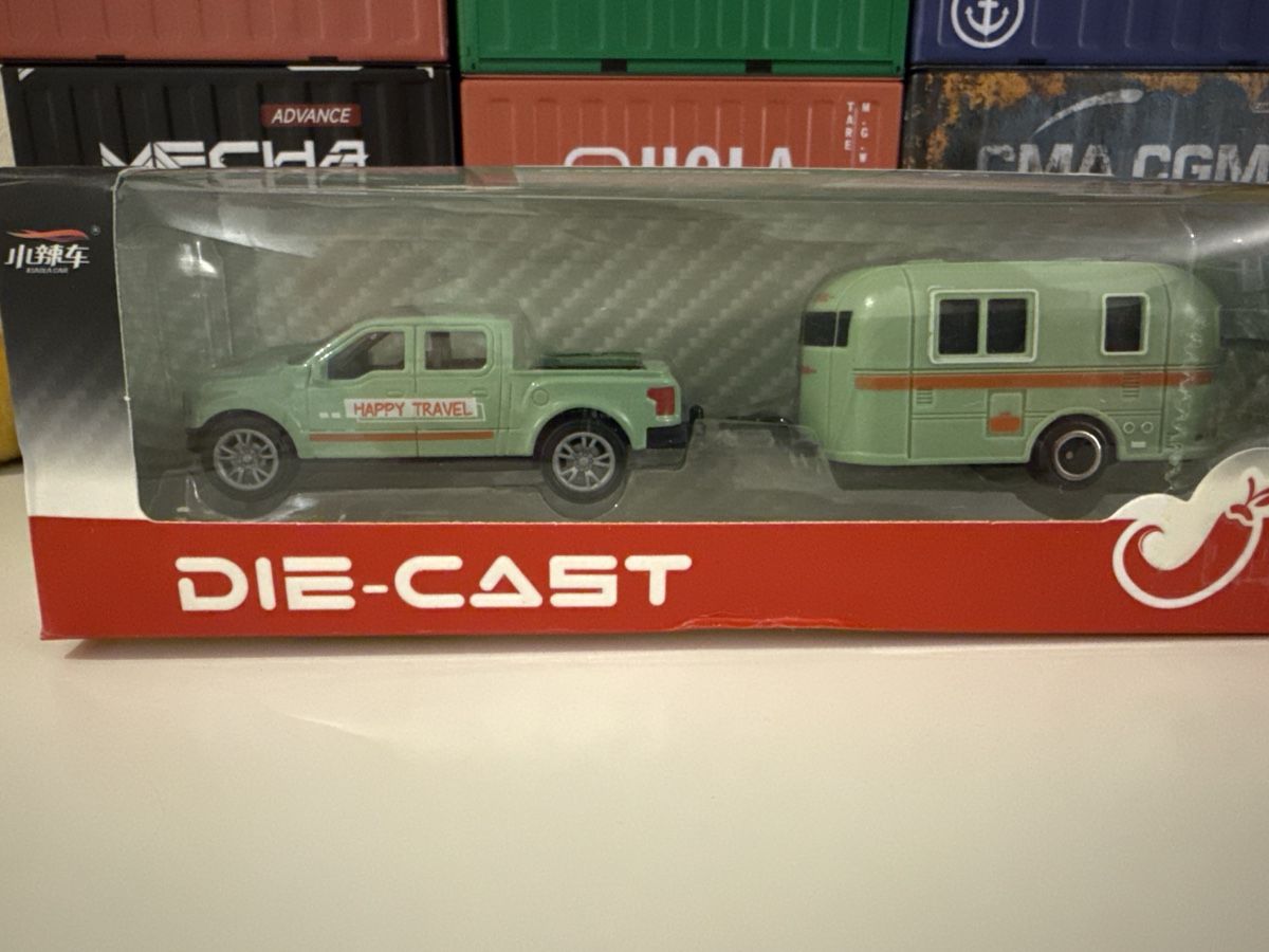 Modellini d'auto: Die-Cast Pickup mit Wohnwagen neuwertig – Nuovo e nell'imballaggio originale da Basel venduto da Zomeg 3