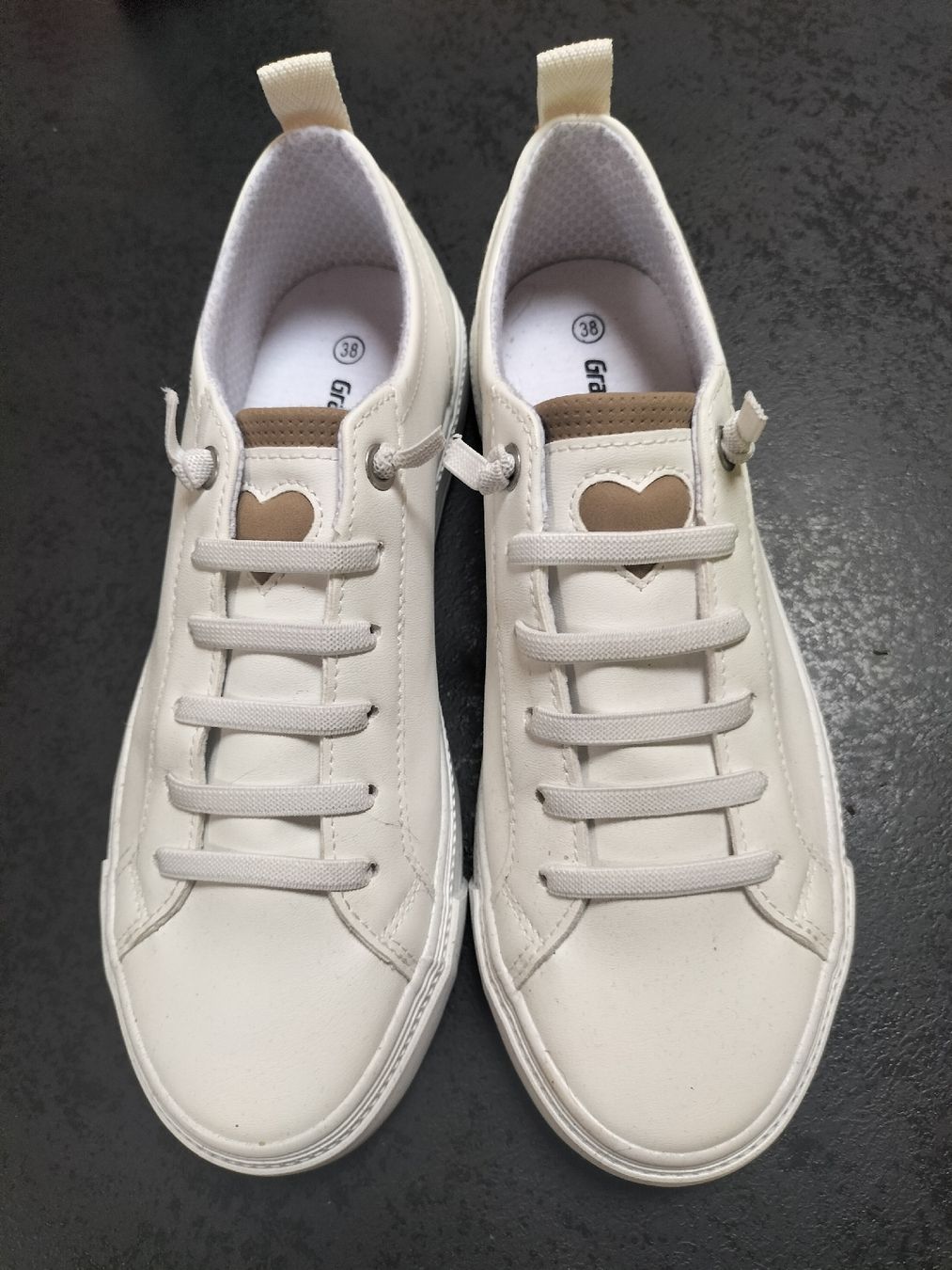 Damenschuhe: Baskets neuves 38 – Neu (gemäss Beschreibung) aus Gillarens von Emy_28