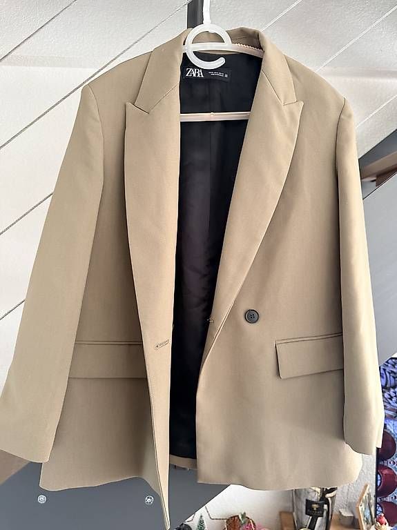 Zara Giacche: Blazer Zara vert olive taille M – Usato da Vétroz venduto da est_xyr5