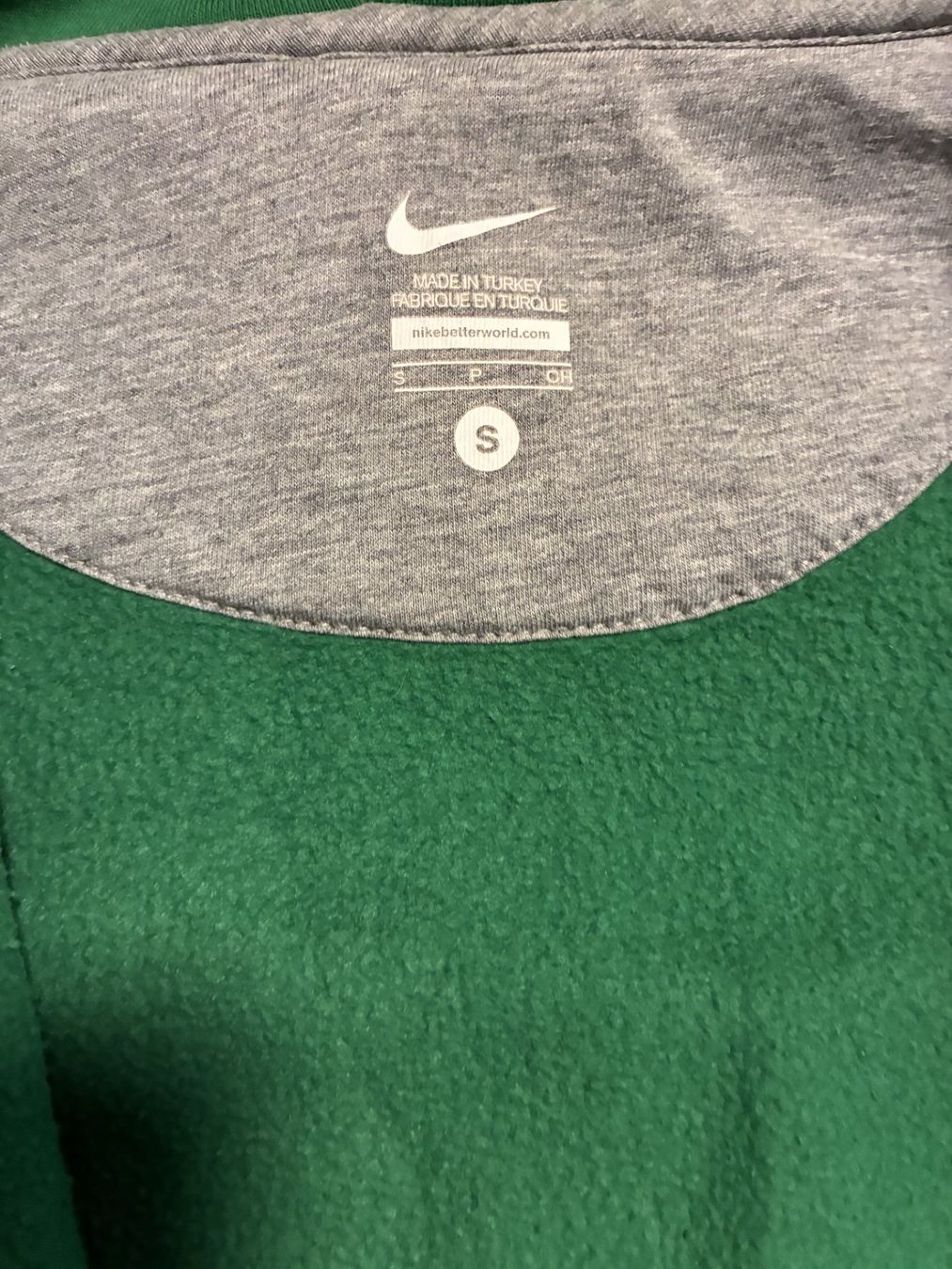 Nike Pullover & Sweatshirts: Nike Celtic Hoodie – Gebraucht aus Effretikon von dts_yd7x 1
