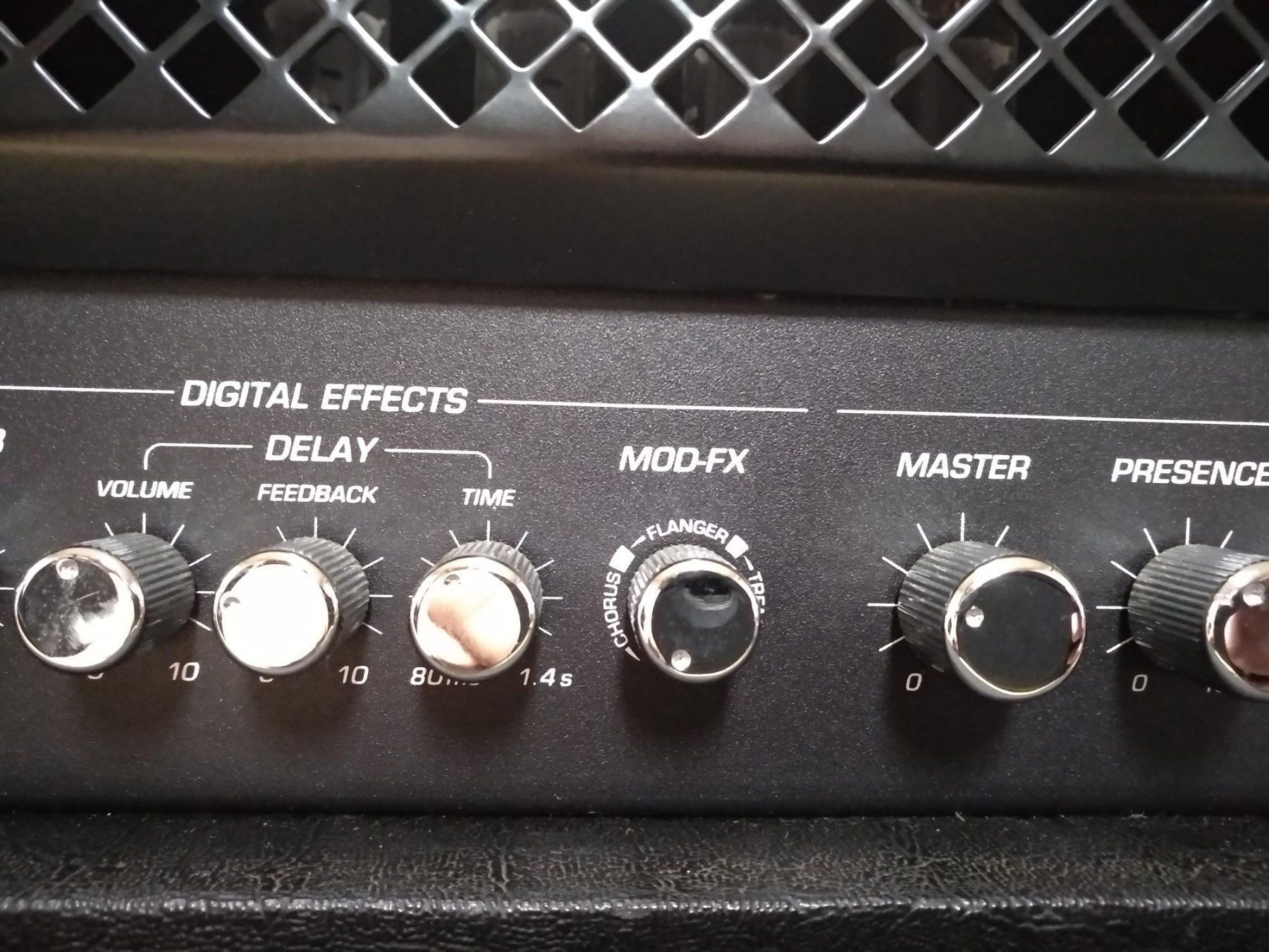 Hughes & Kettner Verstärker: Hughes & Kettner Switchblade 4-Channel 100-Watt Programmable – Gebraucht aus Cama von Superbayer 3