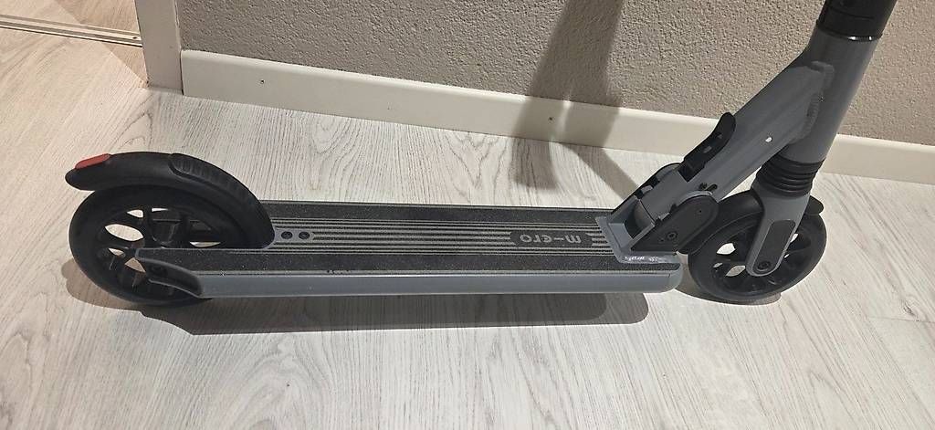 Kickboard: Micro Sprite Suspension Scooter  sehr guter Zustand – D'occasion à Zürich par Janala01 2