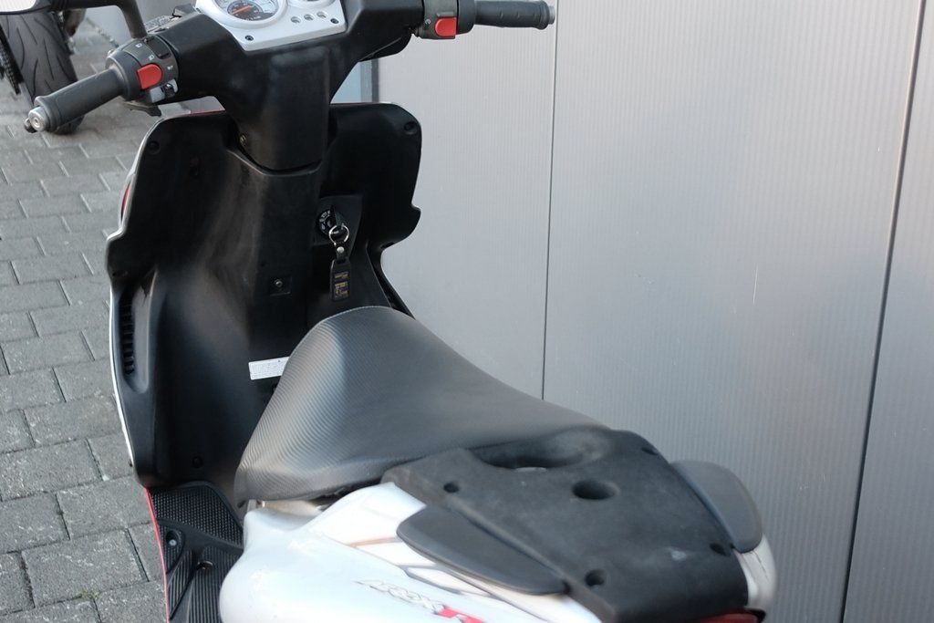 Yamaha Scooters: Yamaha Aerox 50 offene Version – Gebraucht aus Sargans von pirelli146 3