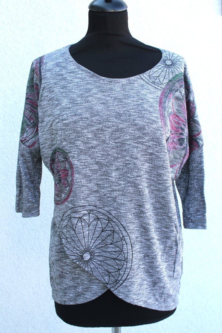 Desigual T-shirt: T-Shirt DESIGUAL taille S – Nuovo (secondo la descrizione) da Chez-le-Bart venduto da jasse