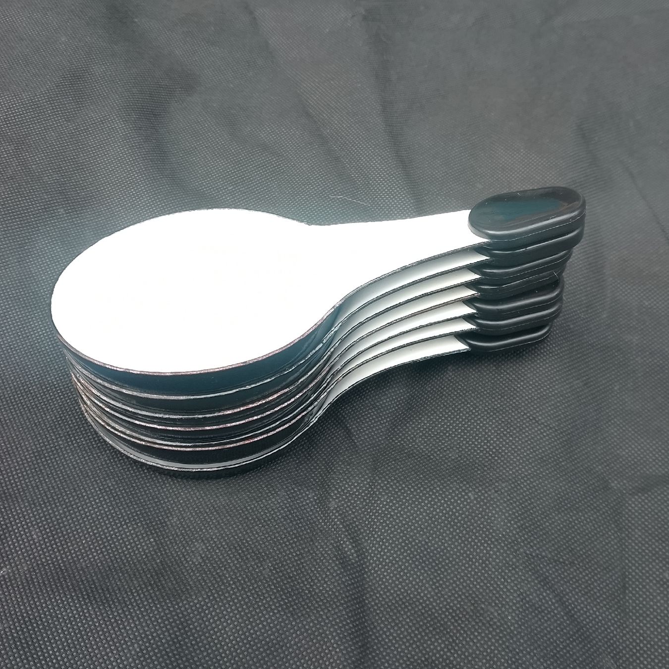 Padelle: 7 x Raclette Pfännchen, rund, weiss – Usato da Luzern venduto da toenu23 2