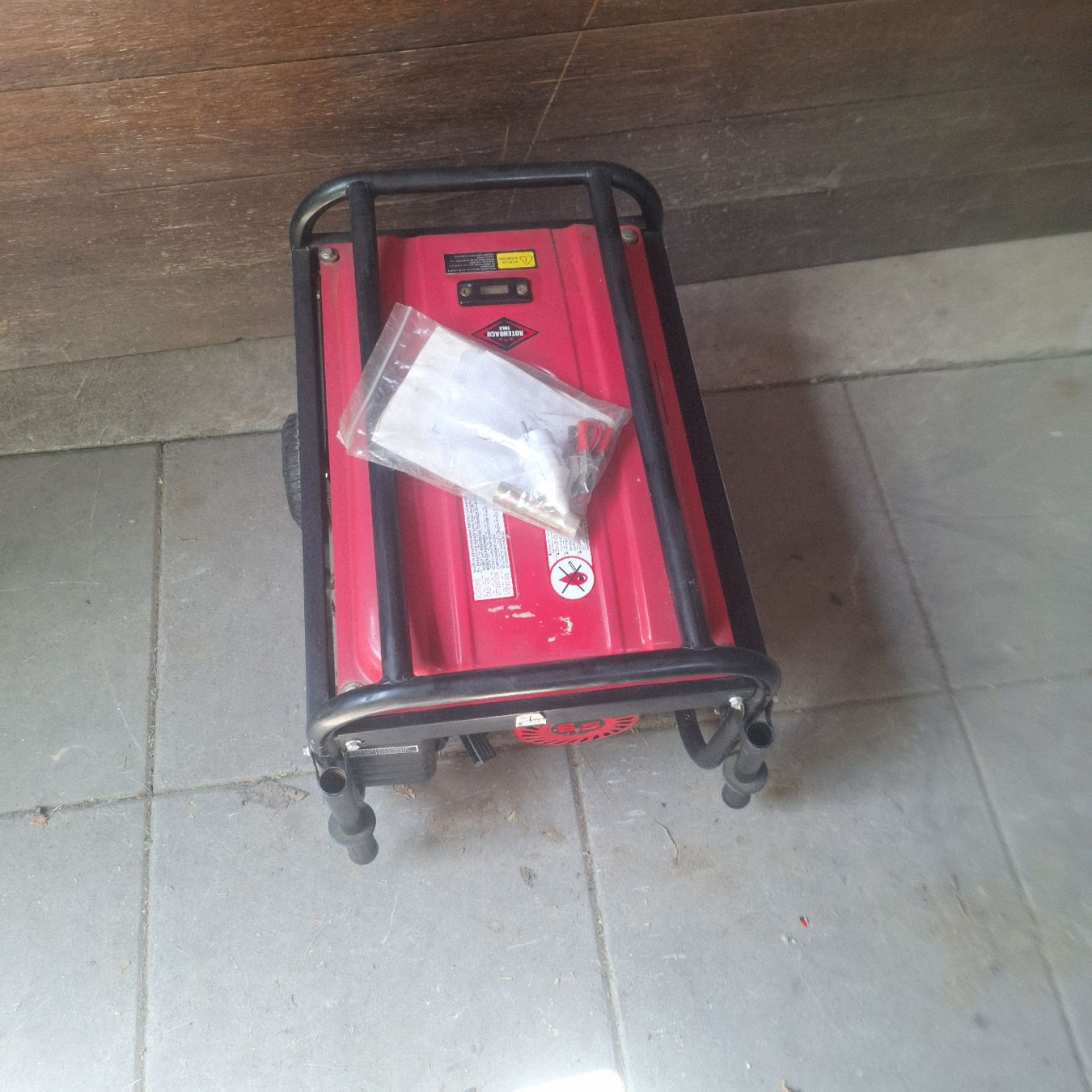 Generatori di corrente: Stromerzeuger 400V – Usato da Winterthur venduto da v-t88 4