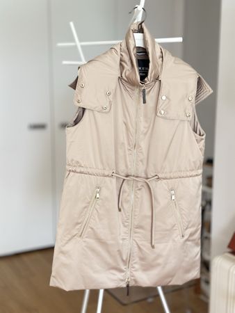 Weekend Max Mara Weste in Beige mit abnehmbarer Kapuze