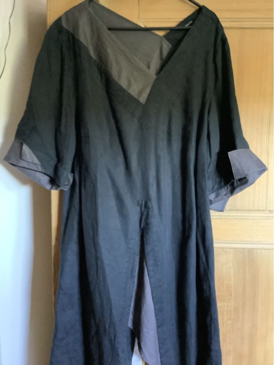 Vestiti: Schwarzes Leinenkleid mit Schlitz vorne und hinten – Usato da Buch SH venduto da bri_hpp2