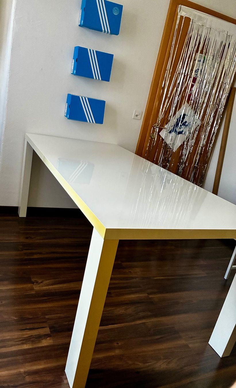 Interio Tavoli: Weisser Tisch 180x90x76h – Usato da Winterthur venduto da 4Klang 1